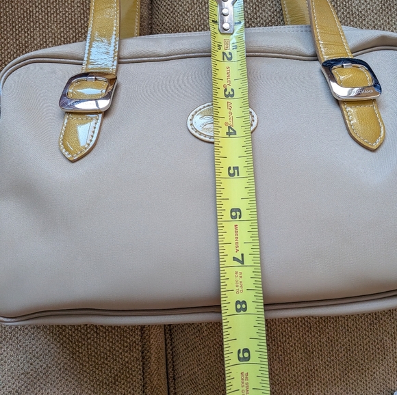 Longchamp Vintage Tan Canvas & Mustard Patent Leather Bowler Bag - Picture 9 of 10
